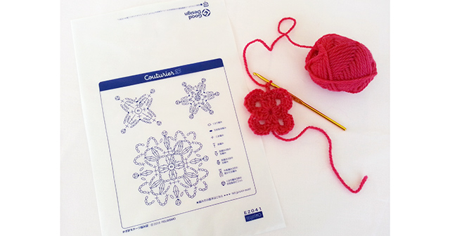 「かぎ針モチーフ編み図」がお届け袋の新しいデザインに！
