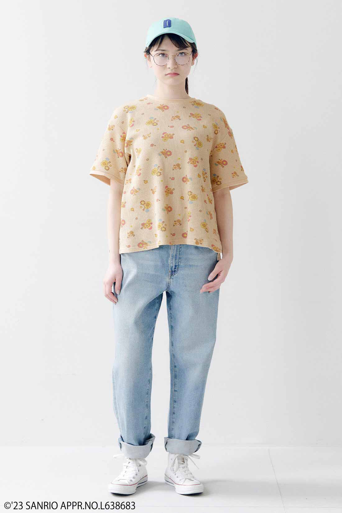 Real Stock|サンリオキャラクターコラボ　お花模様のコットンワッフルTシャツ〈ゴロピカドン〉|身長162cm、Mサイズ着用