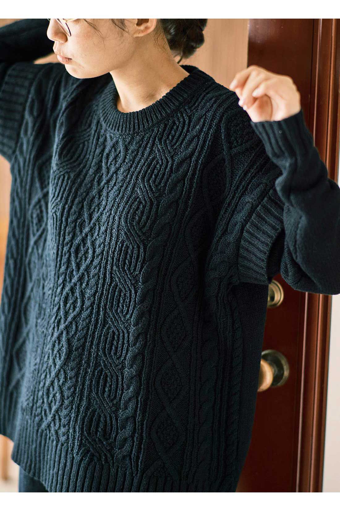 ａｎｄ ｍｙｅｒａ アランニットセーター〈黒〉｜ニット・セーター 