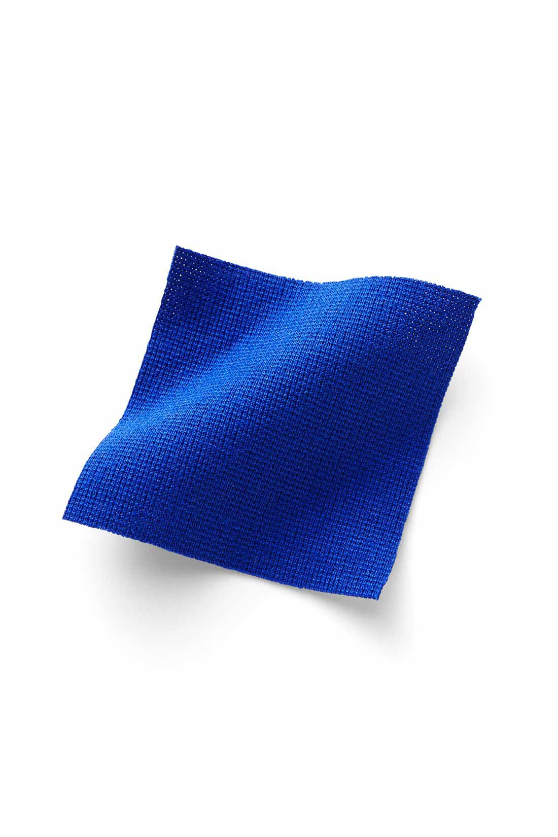 IEDIT|IEDIT[イディット]　きれいめカットソーでリラクシーな すそフレアーノースリーブワンピース〈ブルー〉|適度な厚みで、きれいな表面感のカットソーポンチ素材。