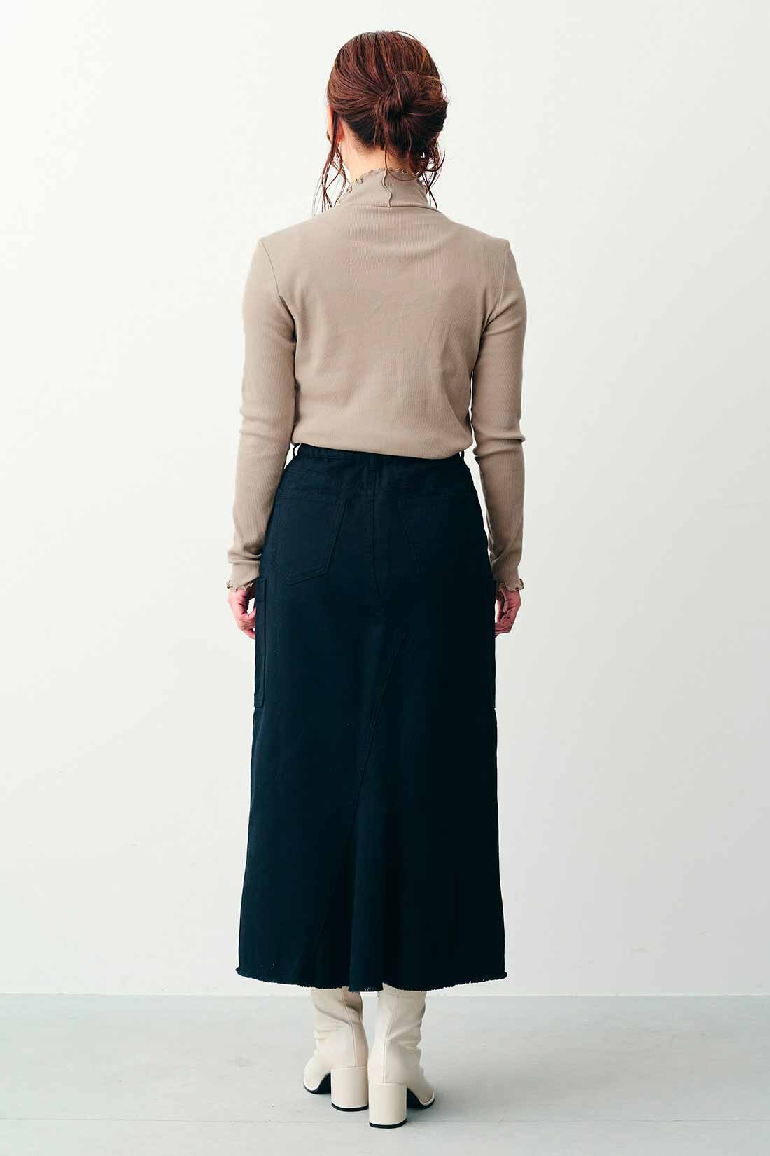 IEDIT|IEDIT[イディット]　かっこいいのにどこか女っぽい こだわりを詰め込んだIラインカーゴスカート〈ベージュ〉|モデル身長：161cm　着用サイズ：M