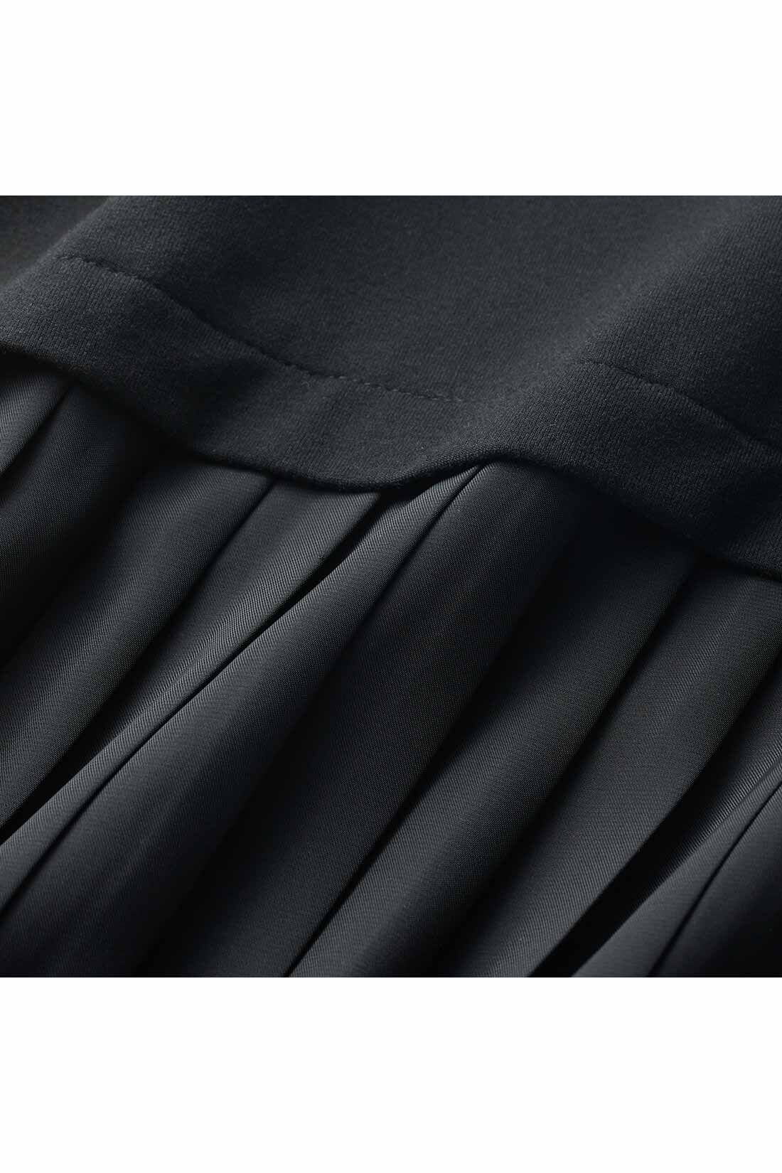 IEDIT|IEDIT[イディット]　バックプリーツで着映えする ひんやり接触冷感が気持ちいい カットソーセットアップ〈ブラック〉|背中にはサテン素材のプリーツをドッキングして華やかさをプラス。黒一色でも単調にならず、後ろ姿も印象的に。