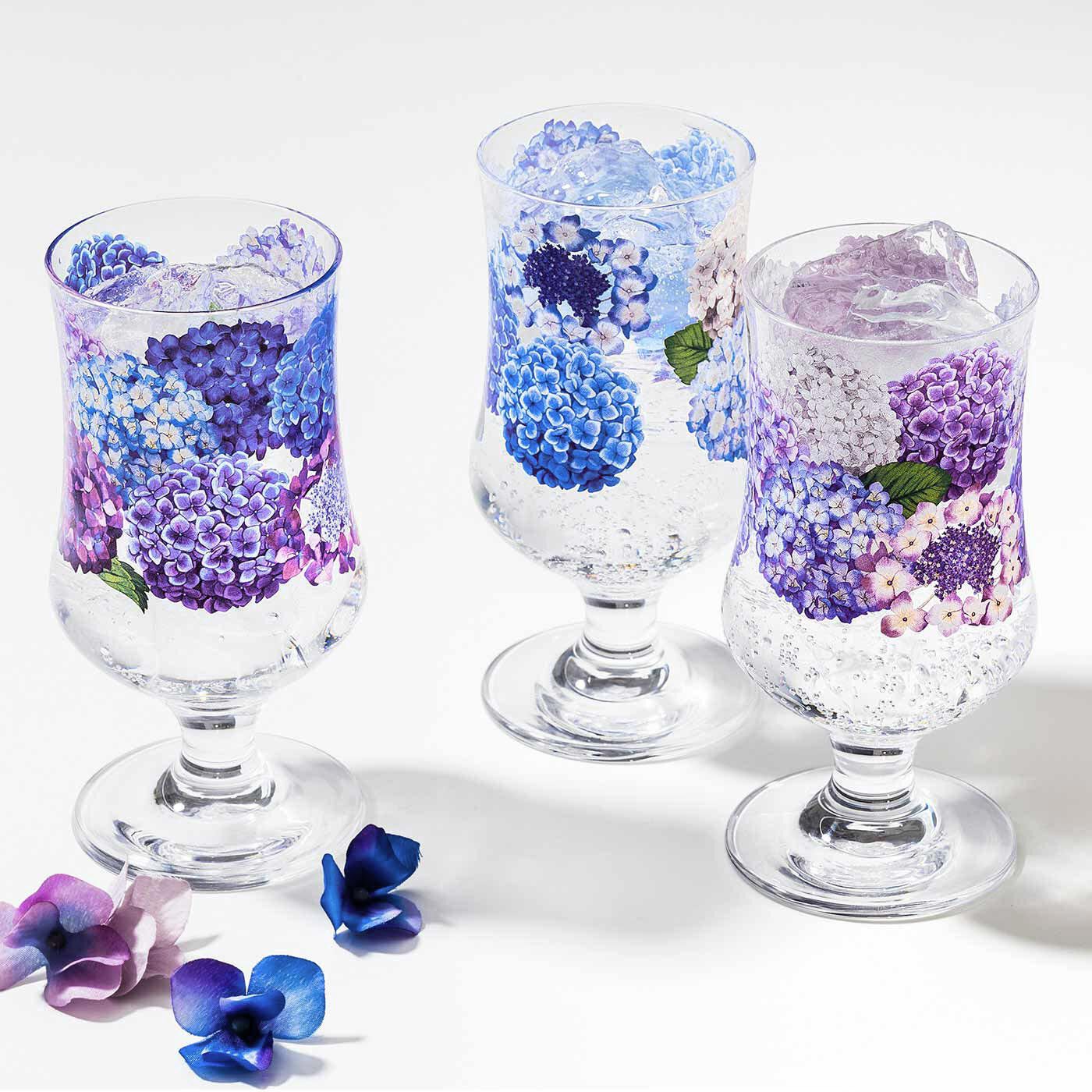 YOU+MORE! | 今にも咲きこぼれそうな紫陽花の脚付きグラス