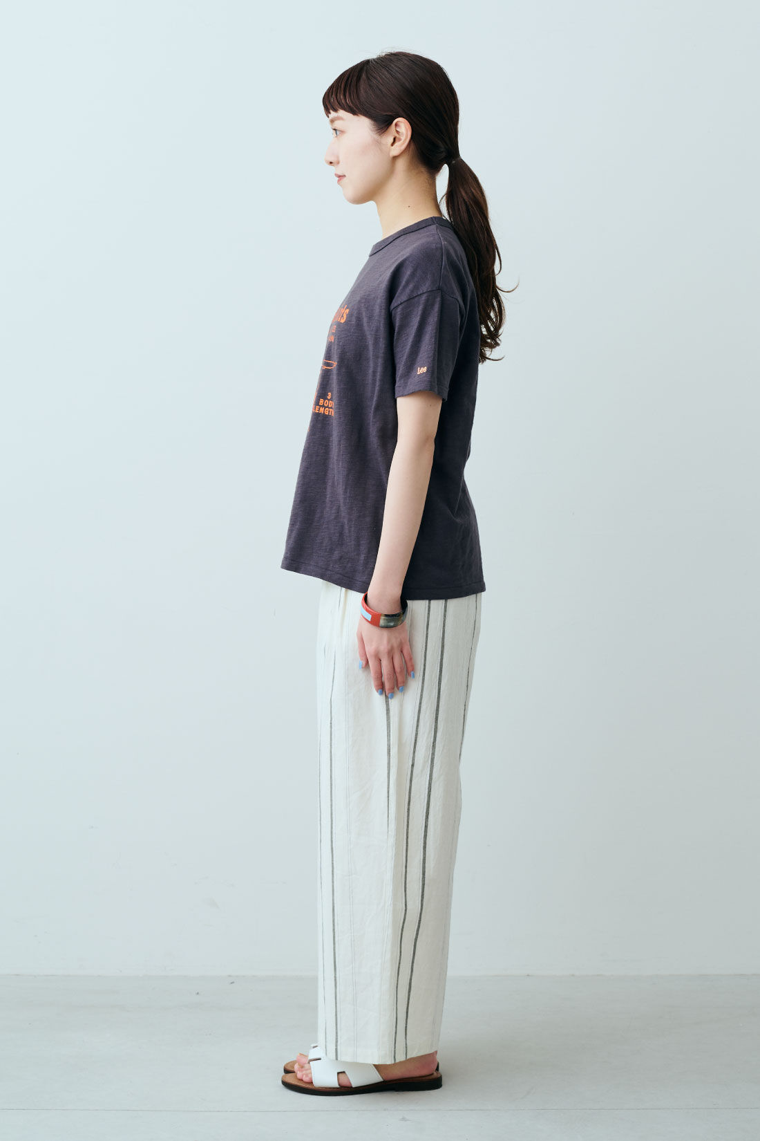 fashion special|【WEB限定・特急便】　Lee PRINT H/S TEE|2：チャコール　モデル身長：163cm