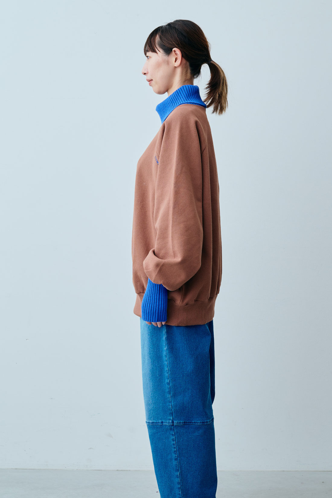 fashion special|【WEB限定・特急便】　LEE TURTLE NECK SWEAT|1：キャメル　モデル身長：160cm