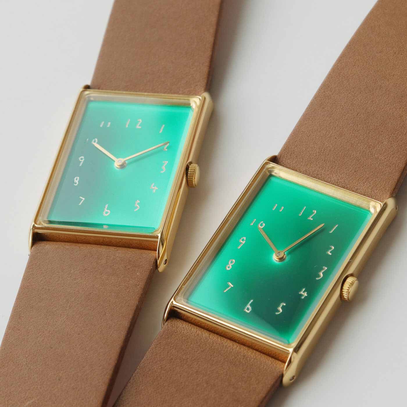 ＆Stories|金沢の時計職人が手掛けた 聖なる泉の翠色に見惚れる腕時計〈ブラウン〉[時計：日本製]|同じものがふたつとない、世界にひとつの仕上がりです。