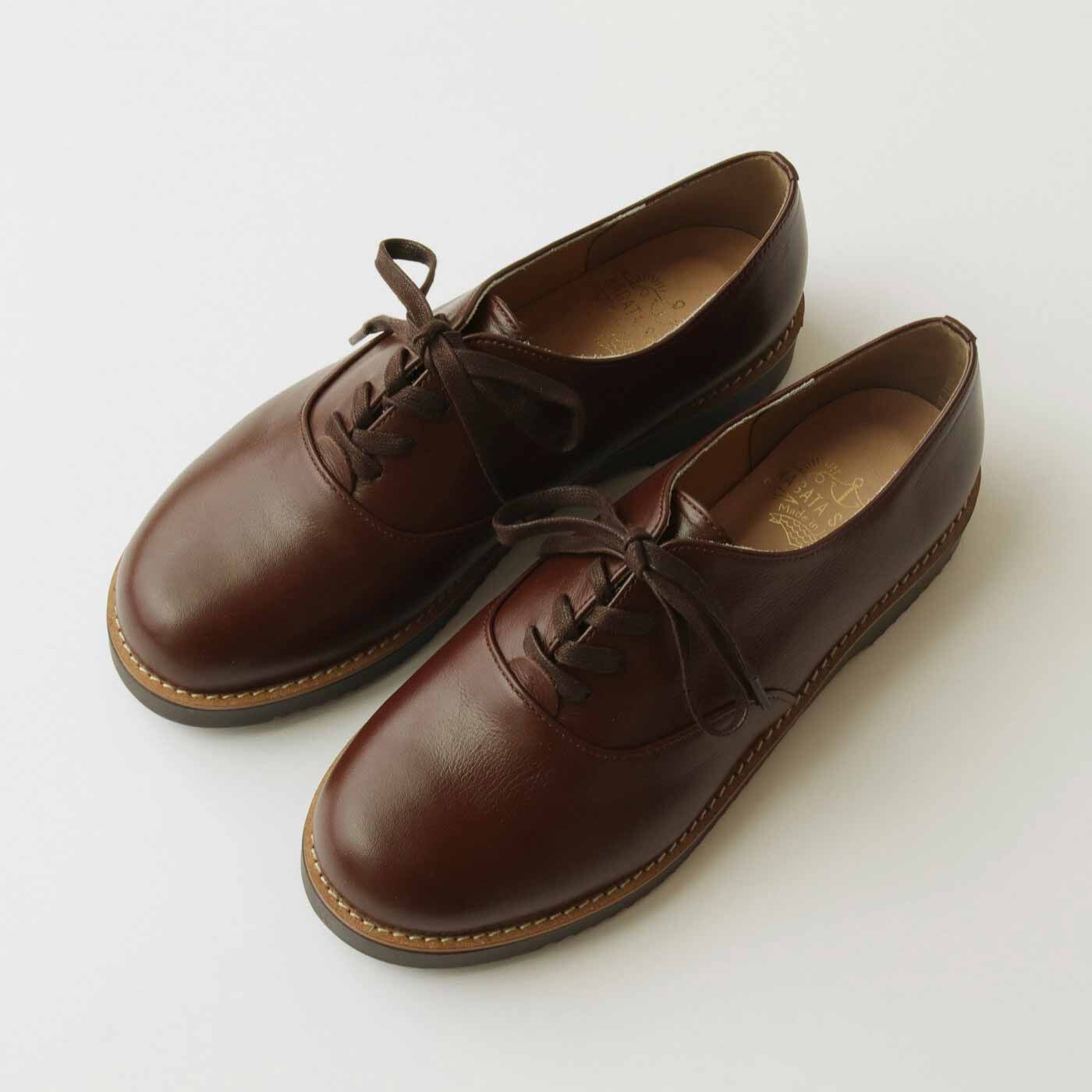 長田の靴職人と靴デザイナーが作った 職人本革のポストマンシューズ