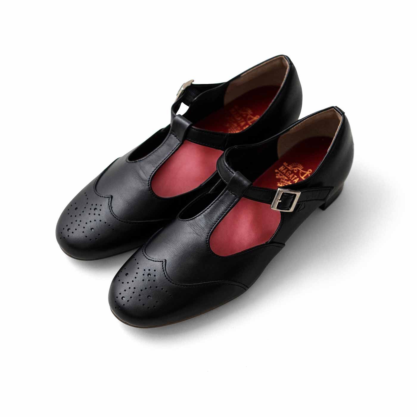 ＆Stories|靴デザイナーが欲しかった　職人本革のライトステップシューズ〈ブラック〉|細身に見えて、実は幅広・甲高の足もすっぽり包み、フィットします。