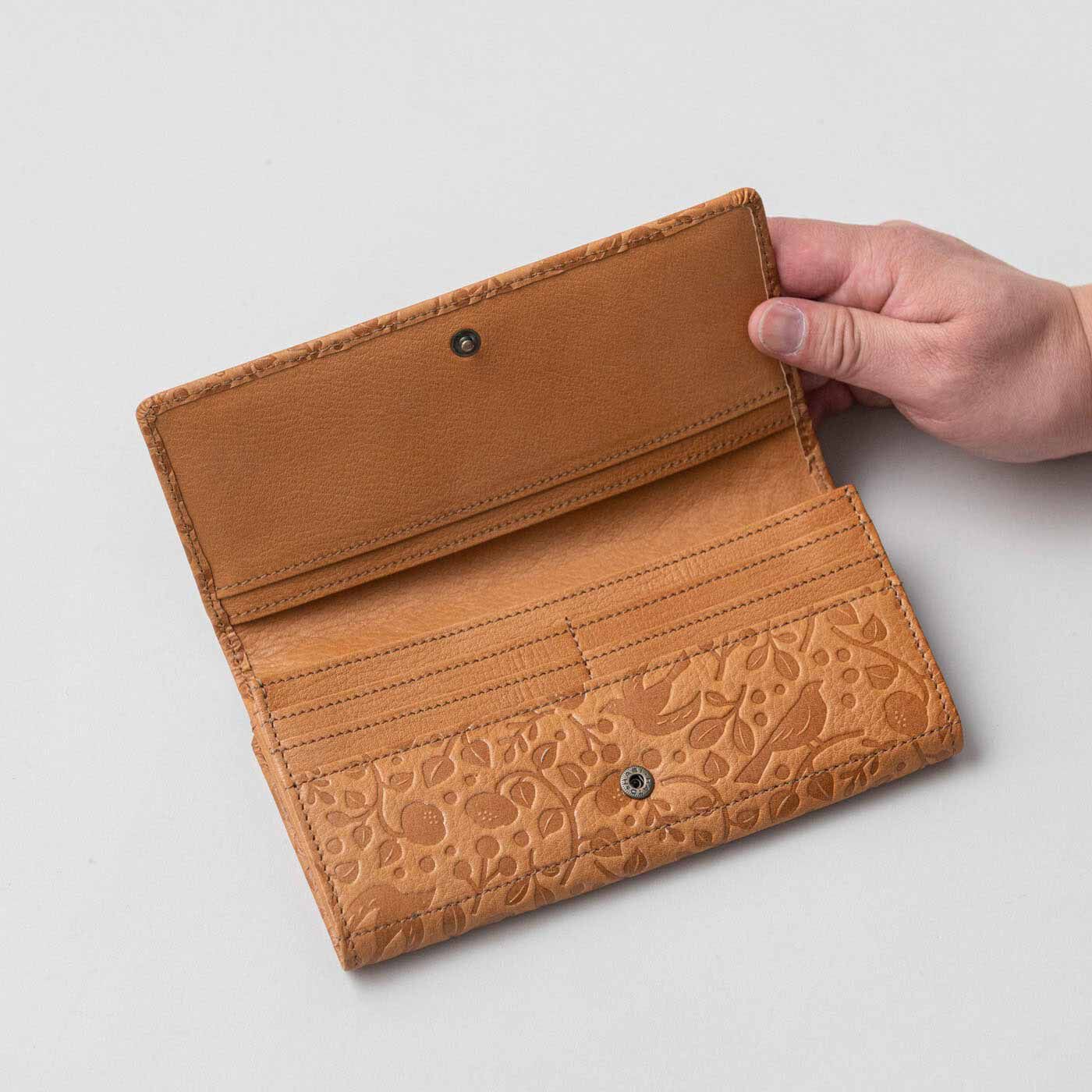 ＆Stories|イラストレーターと作った　職人本革の刻印長財布〈キャメル〉