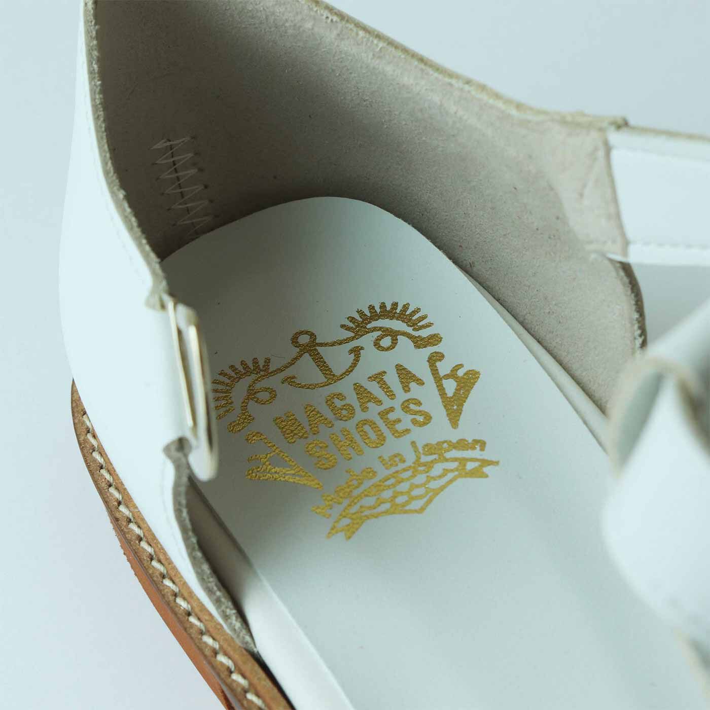 ＆Stories|靴デザイナーの理想で仕上げた 職人本革のフィッシャーマンシューズ〈ホワイト〉|かかとにはかわいいロゴプリント。