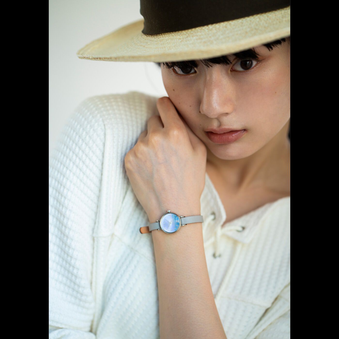 ＆Stories | 金沢職人宵の空に見惚れる腕時計〈グレー〉
