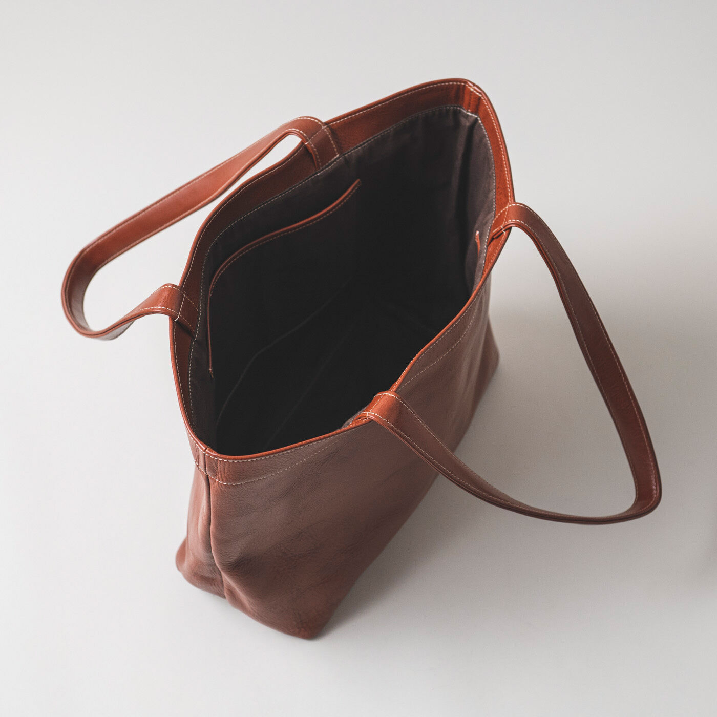 ＆Stories|プランナーYUMIと鞄職人が作った 職人本革のトートバッグ〈アンティークブラウン〉