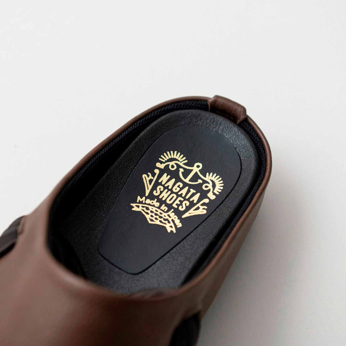 ＆Stories|長田の靴職人が作った　職人本革のパニーニサボシューズ〈ショコラ色〉|インソールには、素敵な箔押しのワンポイント。