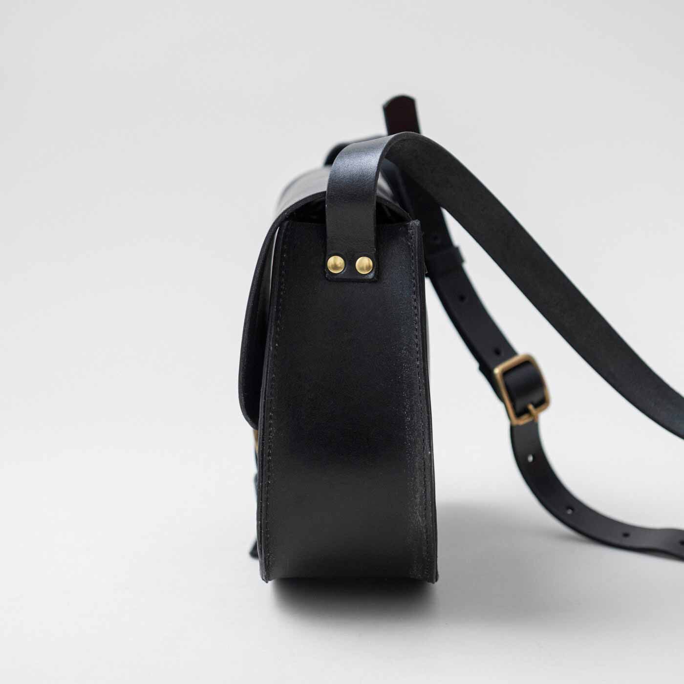 ＆Stories|福岡の鞄作家と作った　職人本革のフォートバッグ〈ブラック〉|側面