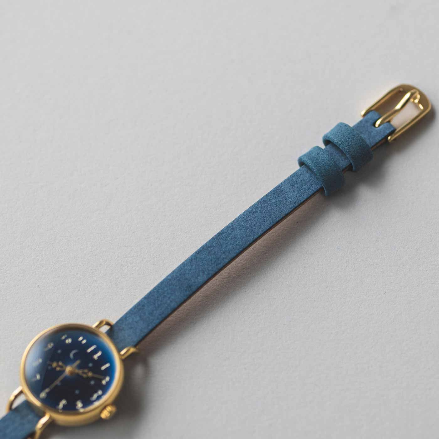 金沢の時計職人が手掛けた 月と星々に見惚れる腕時計〈オールドブルー