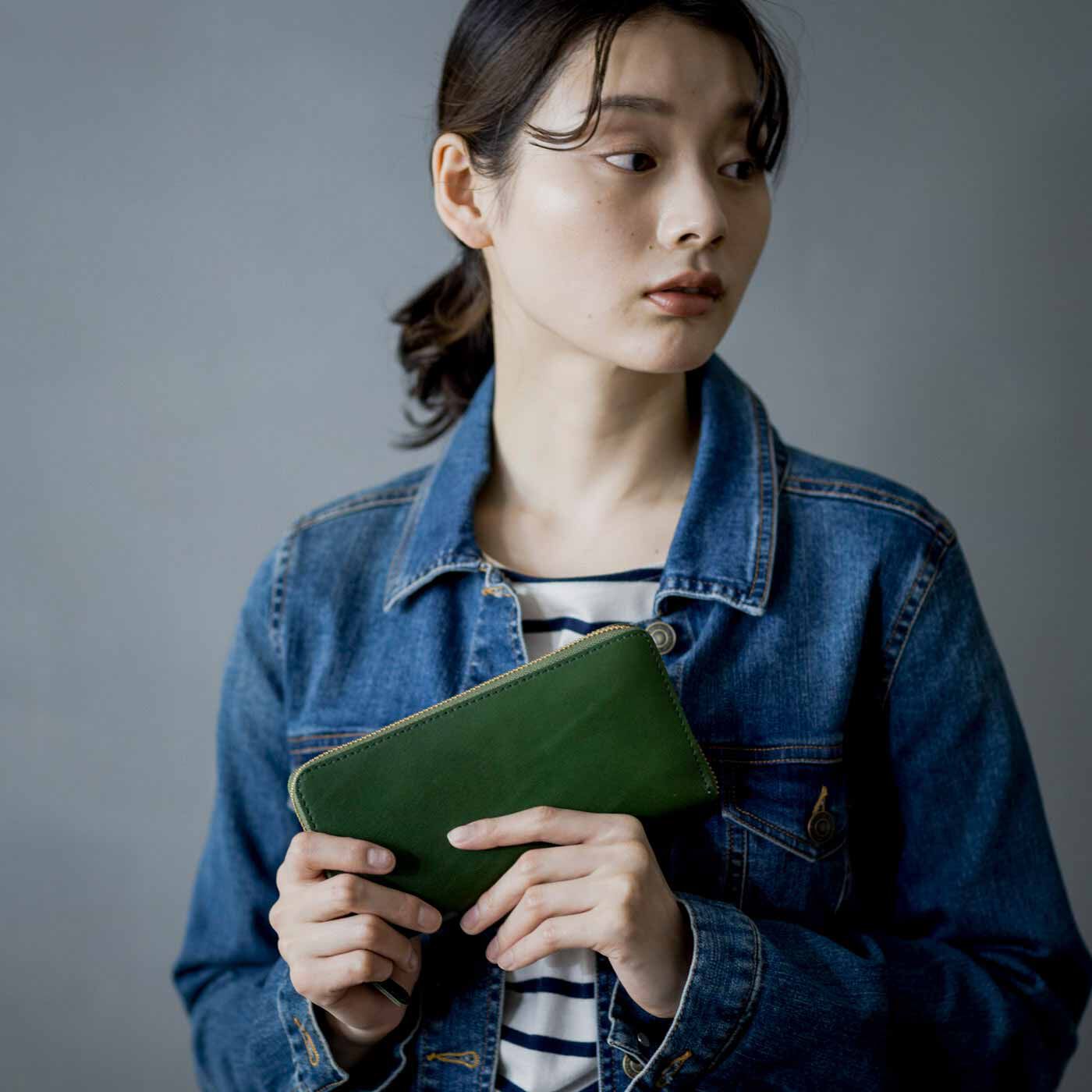 ＆Stories|福岡の鞄作家と作った　職人本革のカフェウォレット〈イタリアングリーン〉