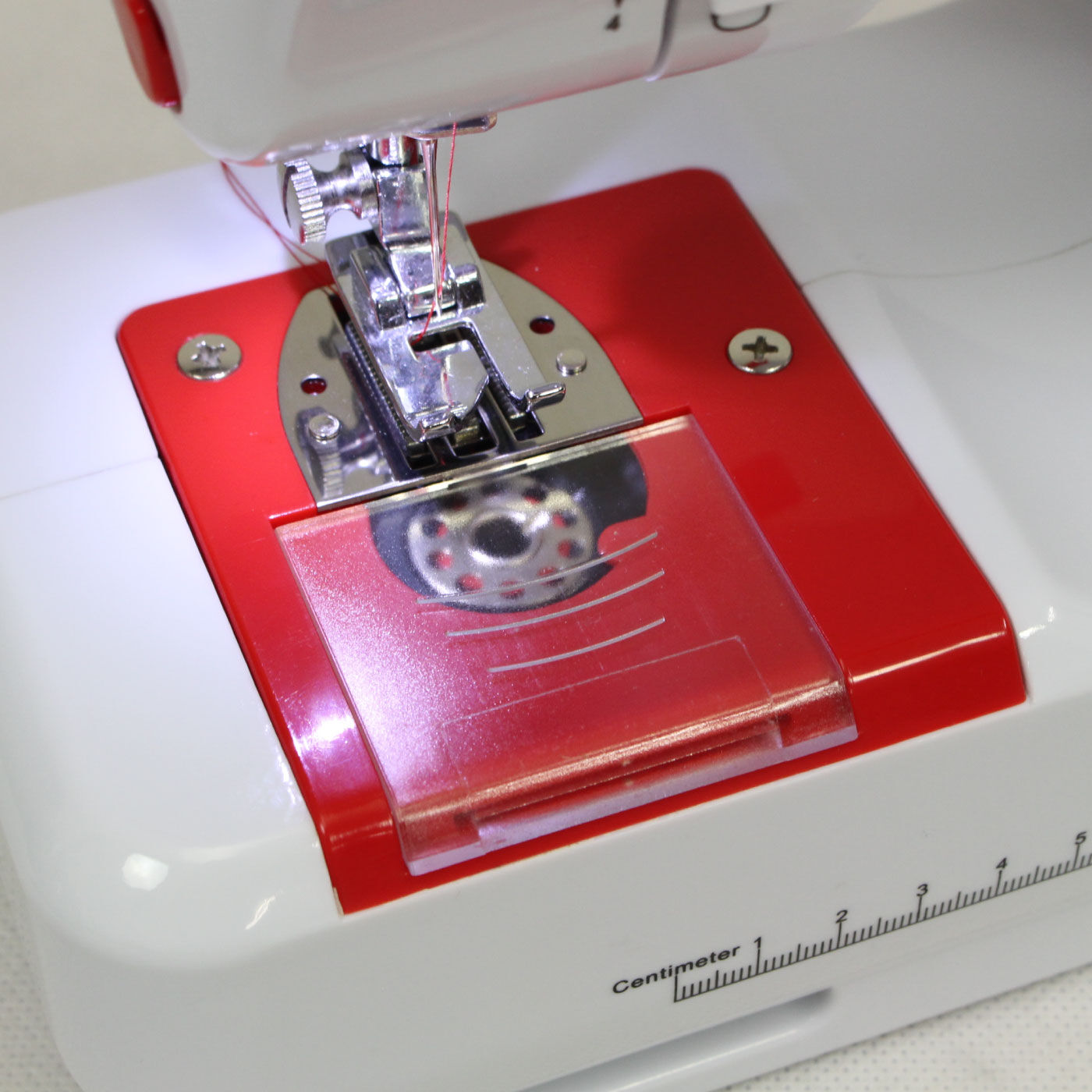 FELISSIMO PARTNERS|12種類の縫い目で縫える かわいいコンパクト電動ミシン