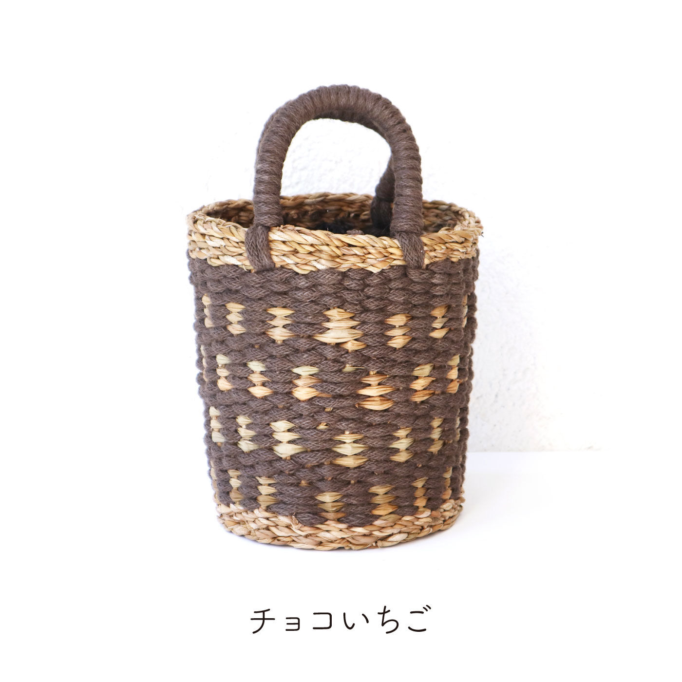 FELISSIMO PARTNERS|EARTH MADE（アースメイド）　スキップいちご かごバッグ