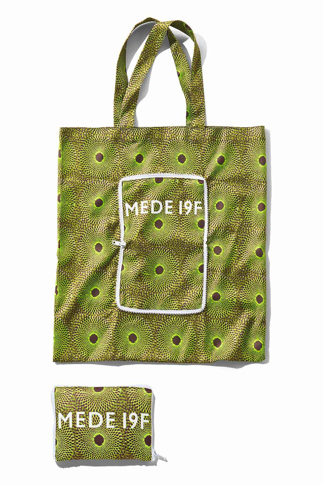 MEDE19F|MEDE19F　アフリカンプリント柄バッグの会|ファスナー遣いで小さくたためるポケッタブル仕様。