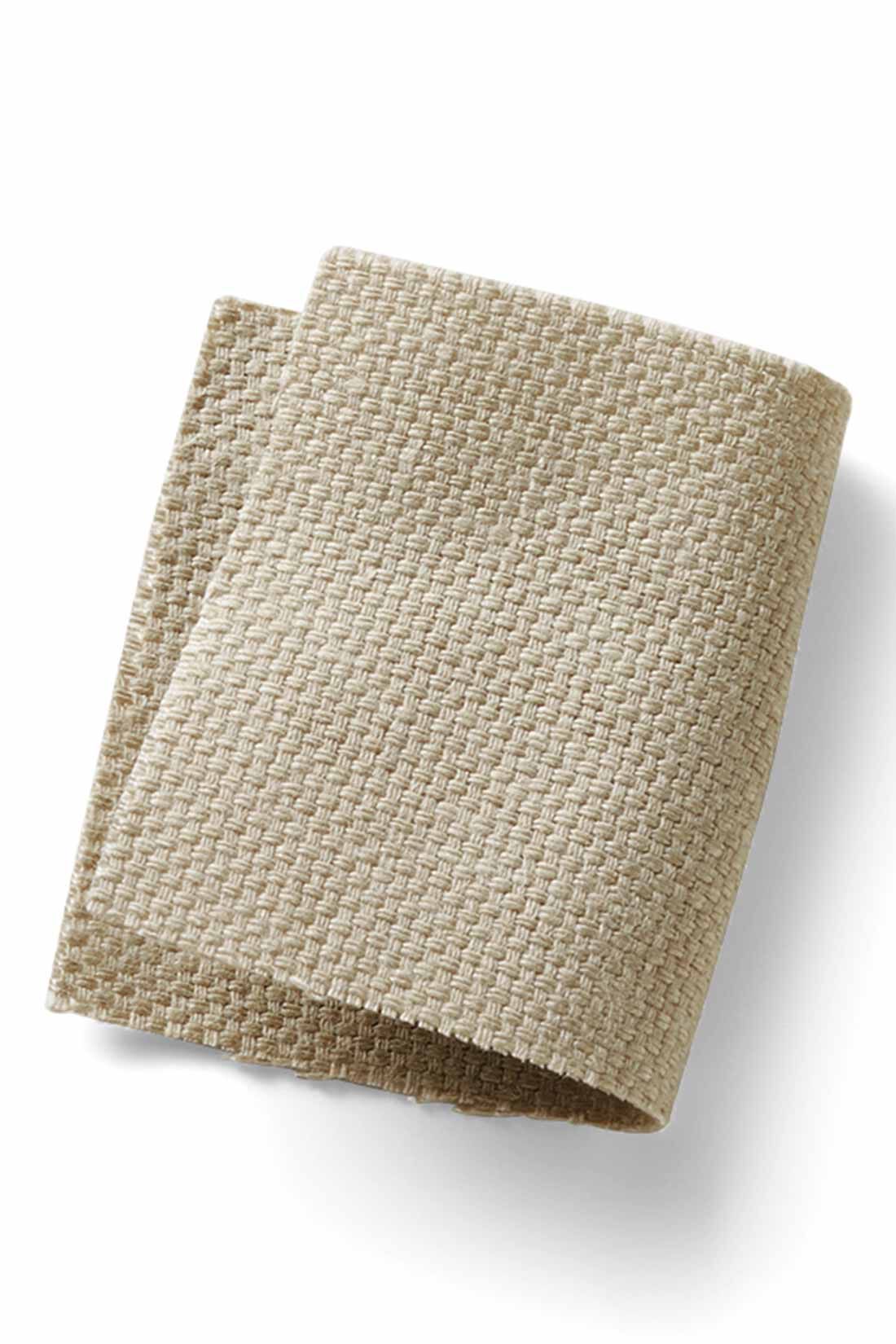 MEDE19F|MEDE19F　リネン混ベスト|麻・レーヨン混のざっくりした布はく生地。ナチュラルな風合いと適度な厚みも上品。