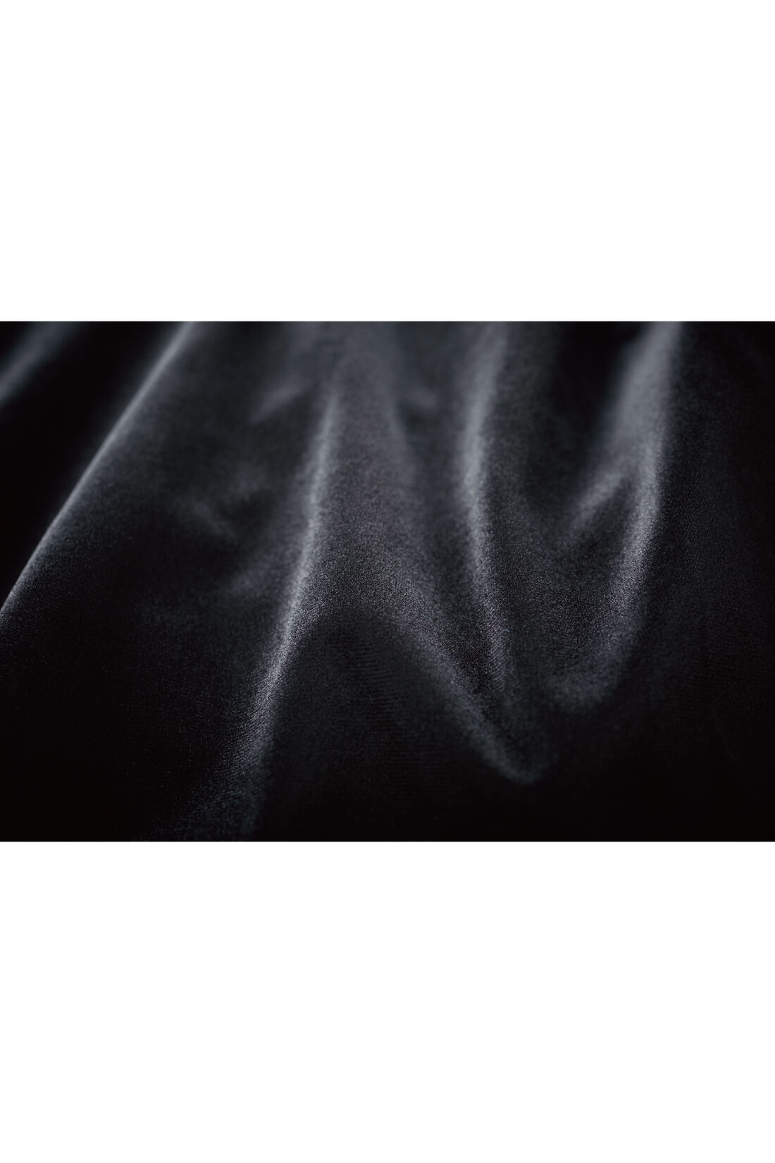 MEDE19F|MEDE19F×SCREEN KAORI　ベロアカットソーオールインワン〈ブラック〉|ストレッチがきいた、しなやかなカットソーベロア素材。軽い着用感も魅力。