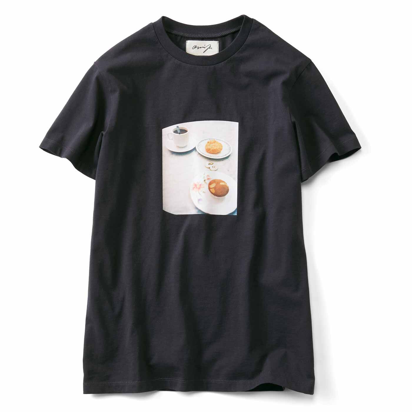 THREE FIFTY STANDARD | 小谷実由さんコラボ フォトＴシャツ〈チャコールグレー〉