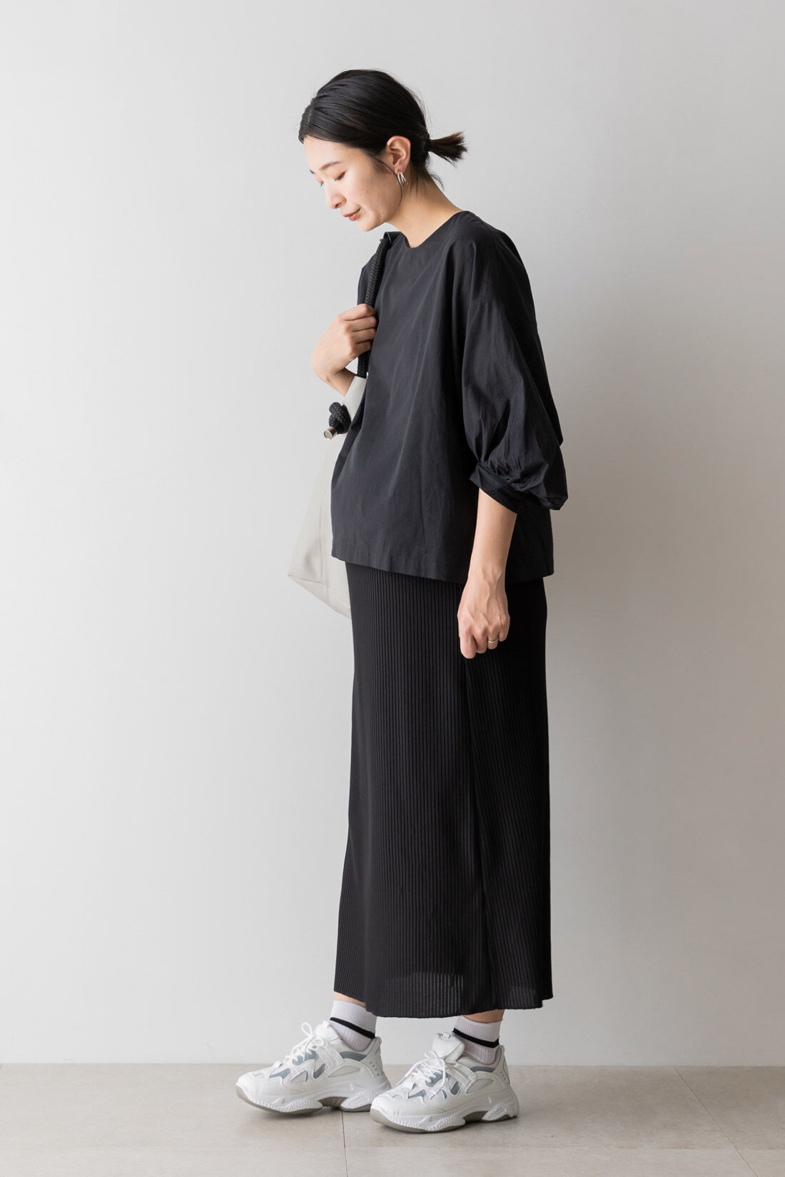 フェリシモMama|Moredde　リップルカットソー素材がらくちんきれいな　産前産後使えるIラインスカート〈ブラック〉