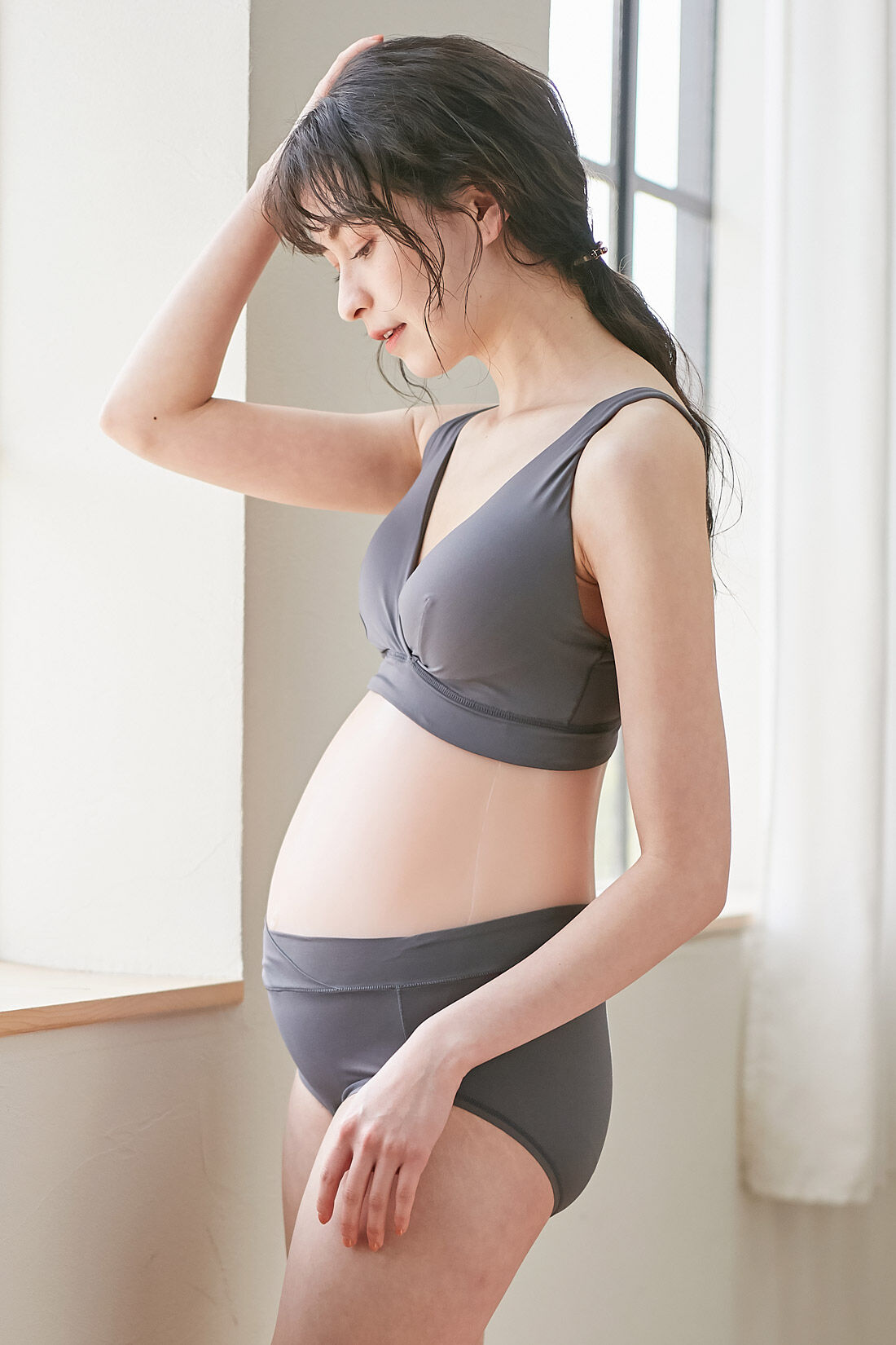 フェリシモMama|［Mama select］産前・産後使える　接触冷感ショーツ〈チャコール〉|マタニティ期から産後まで長く使えます。