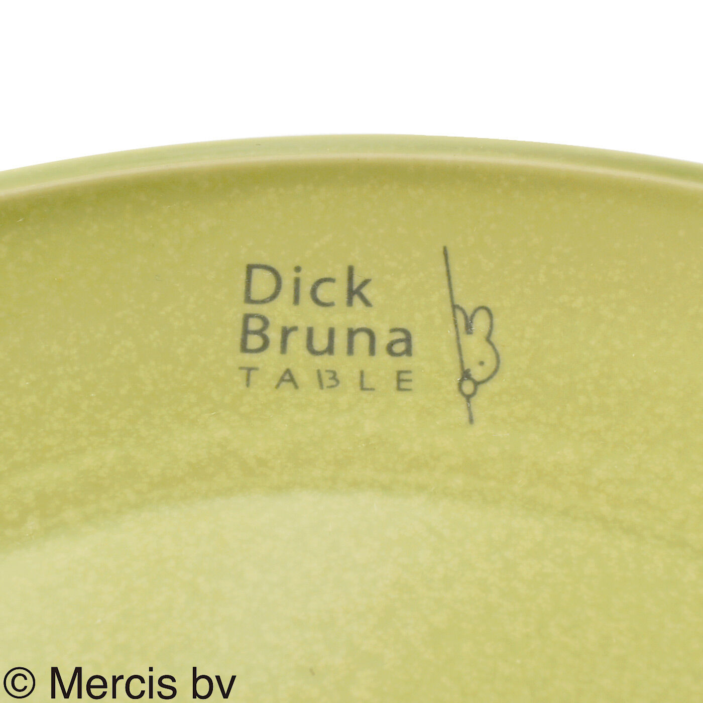 ディック・ブルーナ テーブル|Dick Bruna TABLE  テーブルを華やかに彩るプレート〈Ｌ〉の会|ロゴが入っています
