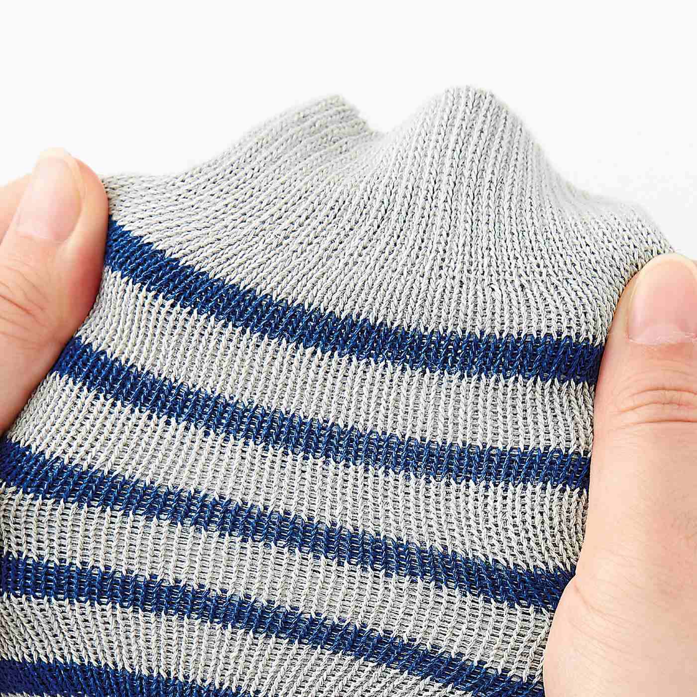 USEDo|さらっとやわらかいはき心地　ざっくり編んだ綿麻素材の抗菌防臭ボーダー靴下の会|太めの糸でざっくり編み上げているので、通気性良好◎。