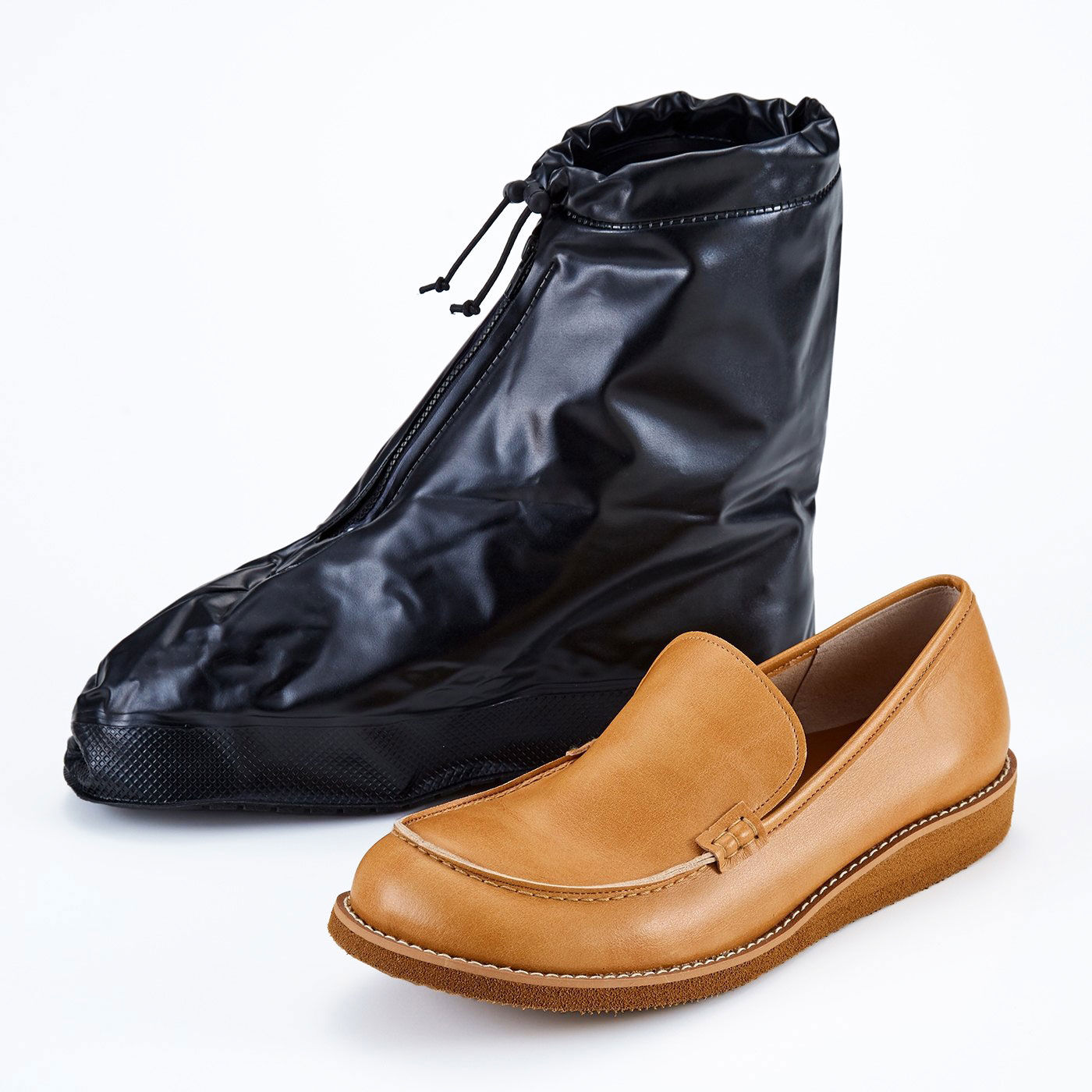 フェリシモの雑貨 Kraso|靴を雨や泥から守る　たたんで持ち歩けるシューズレインカバー〈黒〉|雨の日でもお気に入りの革靴が履ける！