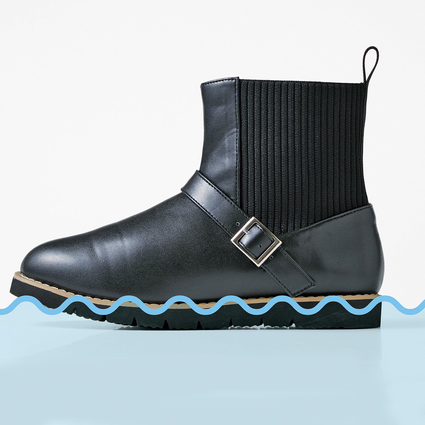 フェリシモの雑貨 Kraso|UP.de　ベルトが上品見え　ニット遣いで着脱らく　防水仕様ブーツ〈ブラック〉|生活防水仕様で雨の日も安心。