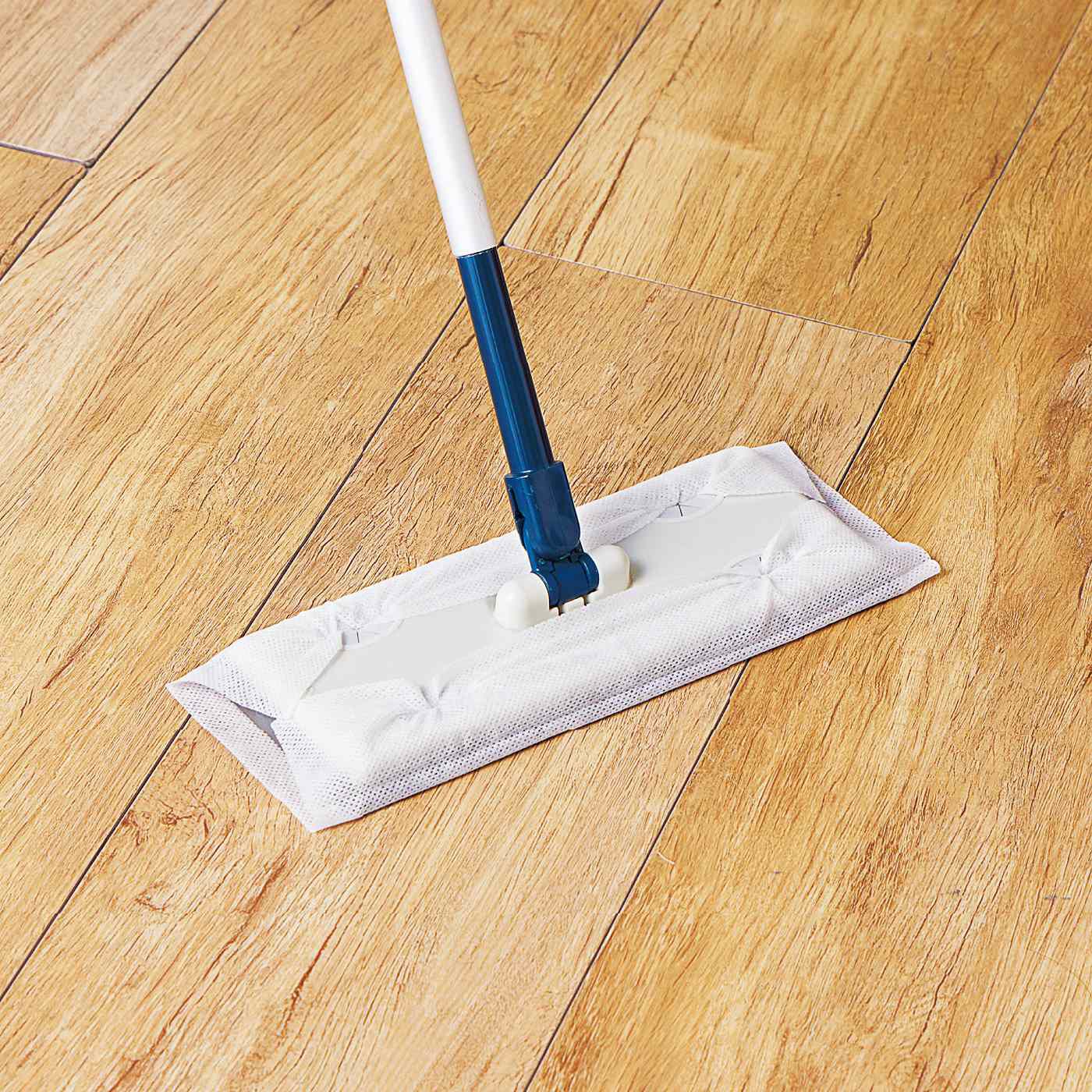 フェリシモの雑貨 Kraso|業務用の洗浄剤を家庭用に改良！強力に油汚れを浮かせて落とす除菌ウェットシート〈3個セット〉の会|床掃除に。