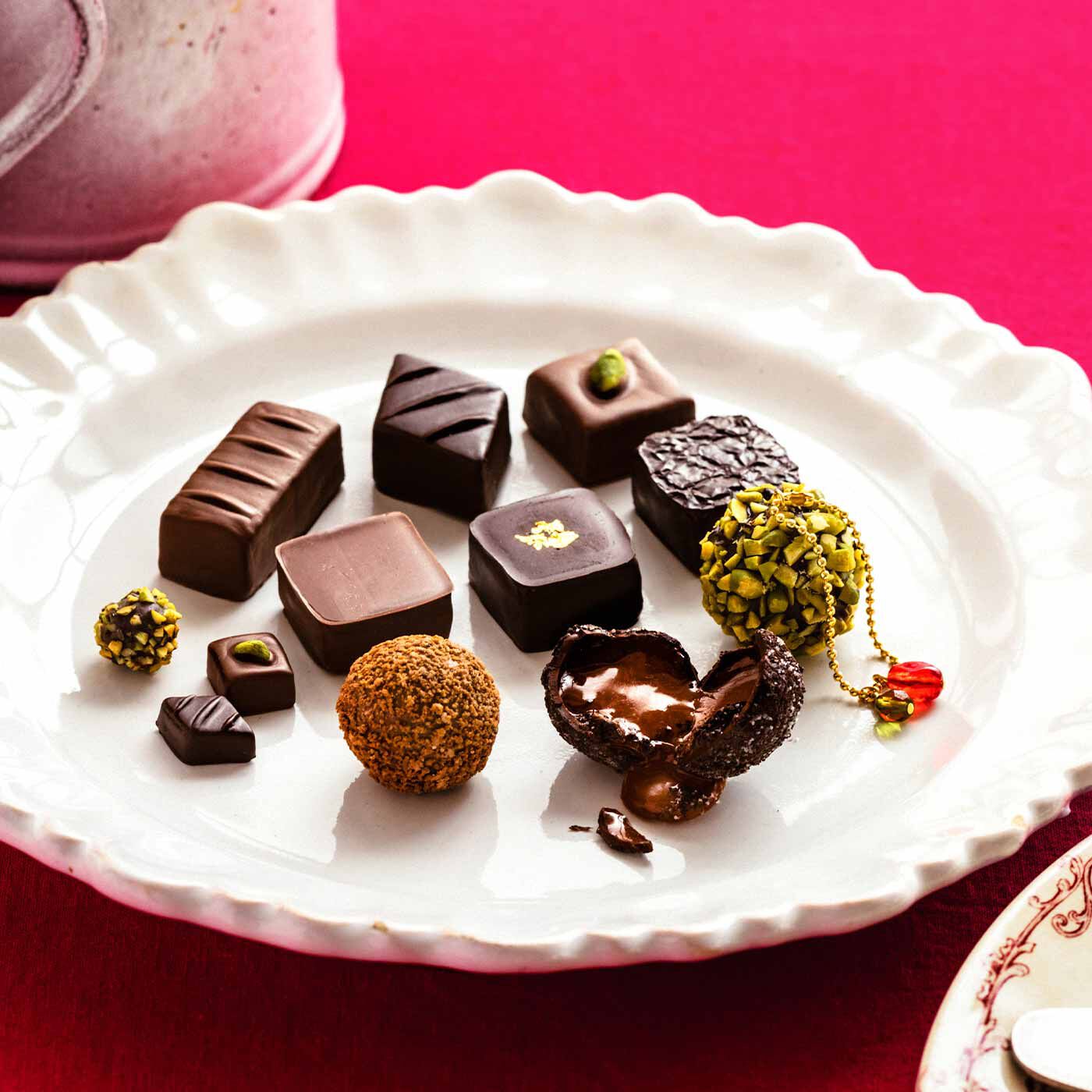 Couturier|「幸福（しあわせ）のチョコレート」とコラボ 樹脂粘土で作る 食べられないチョコレートの会
