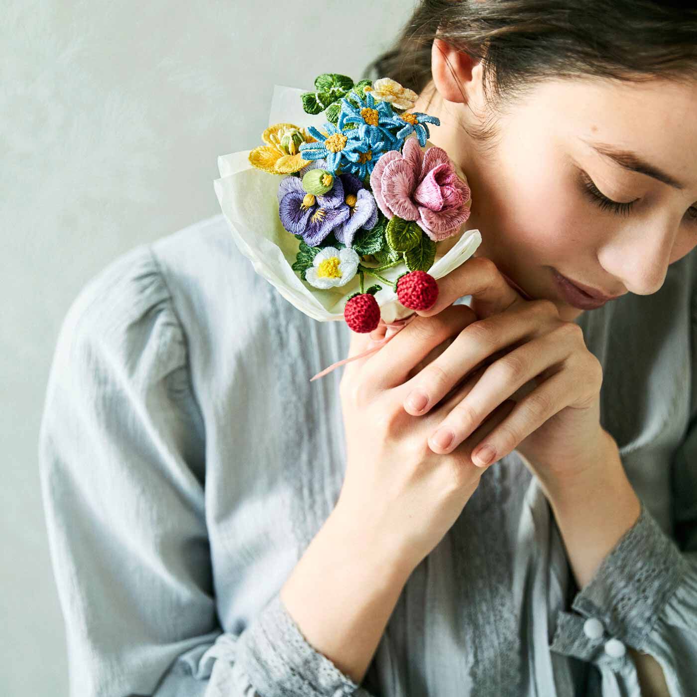 Couturier|多彩な花を咲かせて立体的な刺しゅうを楽しむ スタンプワークの会