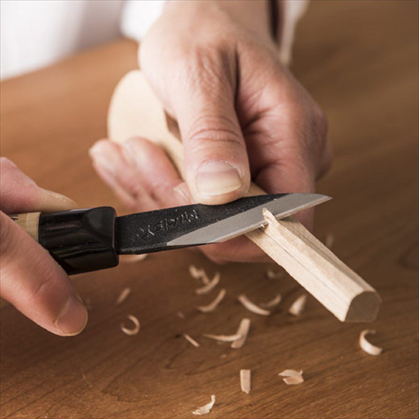 ミニツク | サクサク削れる！カービングナイフ右きき用
