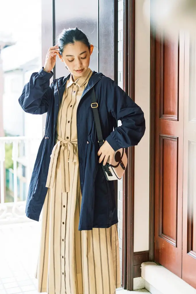 A DAILY STYLE Rain coat レインコート 小花柄 - 小物