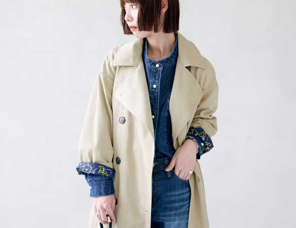 TRENCH COAT